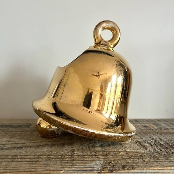 Vintage Gold Bell pottery planter - Picture 1 of 7